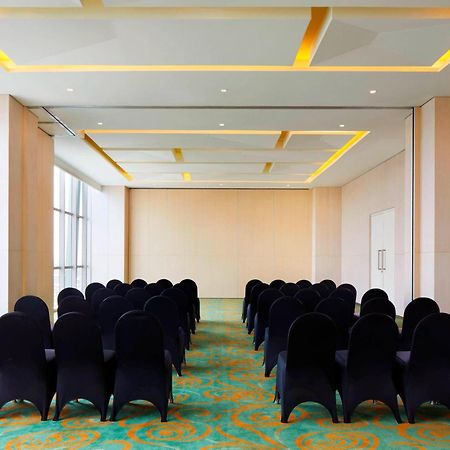 Fairfield By Marriott Surabaya Hotel Exterior photo